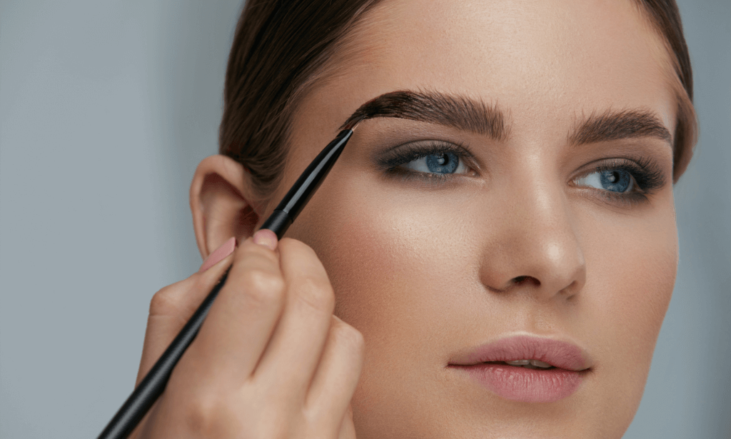Brow Lift & Lamination with Brow Hair Re-Modeling