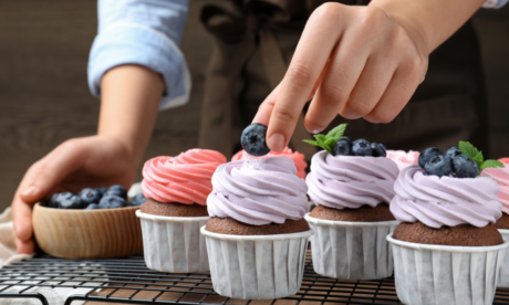 Cupcake Baking, Decorating & Frosting